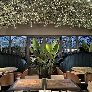 https://manuelina-la-villa.hotelitalianriviera.com