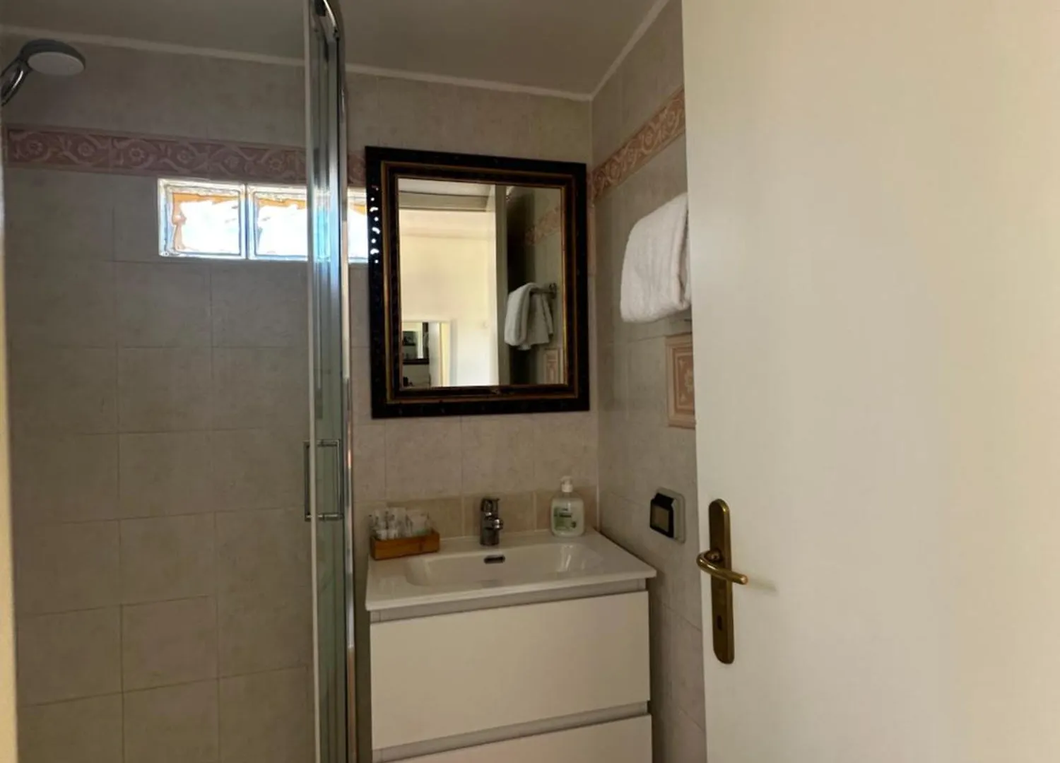 *** Nocleg ze śniadaniem All Comfort Astoria Palace Rzym Włochy