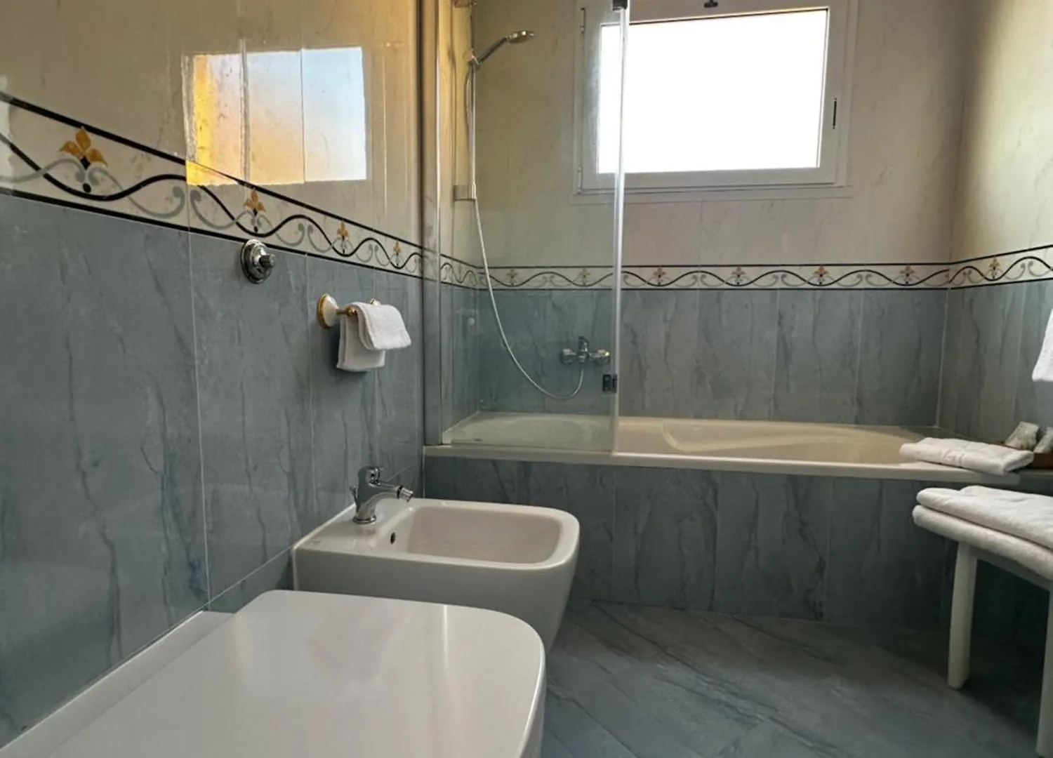 All Comfort Astoria Palace Rome 3*,